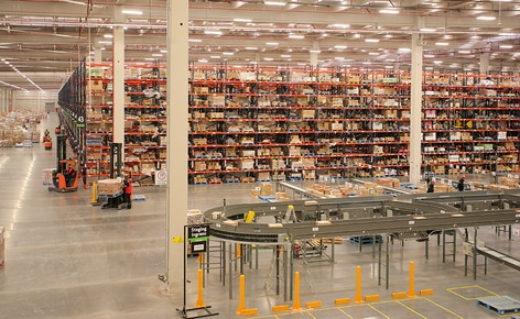 The 70,000 m² logistics centre of the SMU supermarkets in Chile strengthens product distribution and turnover