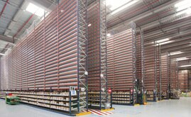 The new 22,000 m² warehouse is equipped with different storage systems that are ideally suited to its wide variety of products