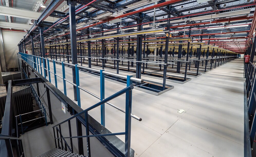 The mezzanine floor has multiplied the productive surface area, adding two extra floors