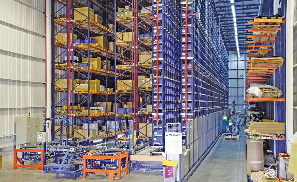 Mecalux has designed a solution that combines an automated warehouse for boxes and pallets and a warehouse with cantilever racking
