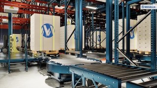 Navigation of the 4-Way shuttles through the racking block